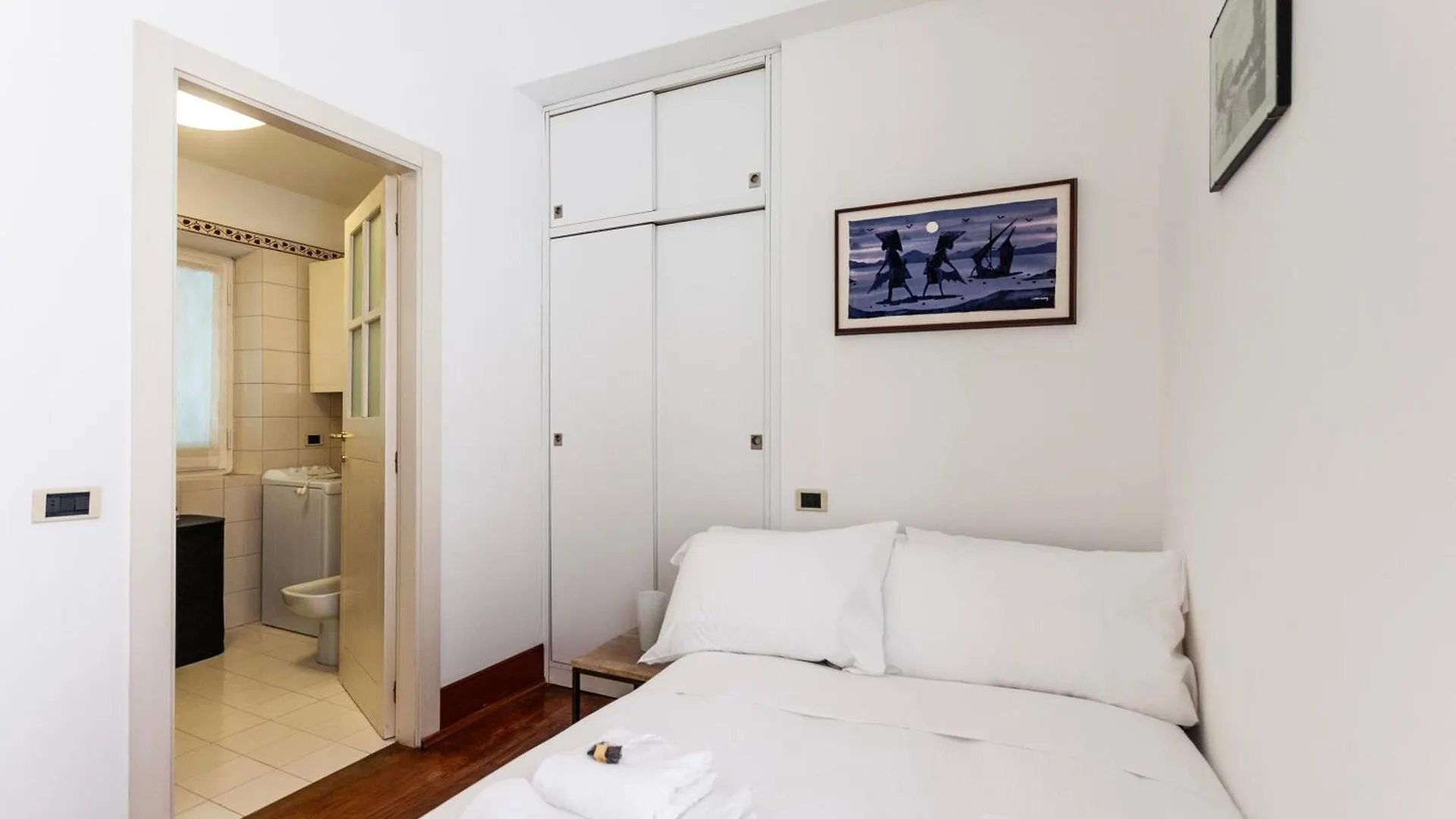 Youhosty - Montenapoleone Noble Flat Milano İtalya